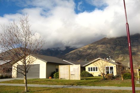 Photo of property in 10 Orbell Drive, Lake Hayes, Queenstown, 9304