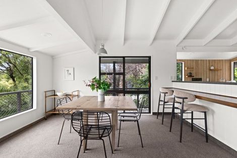 Photo of property in 21 Tauroa Road, Havelock North, 4130