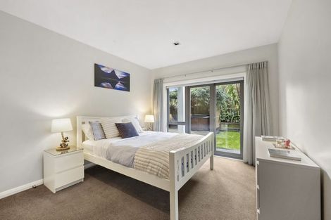 Photo of property in 1/36 Browns Bay Road, Rothesay Bay, Auckland, 0630