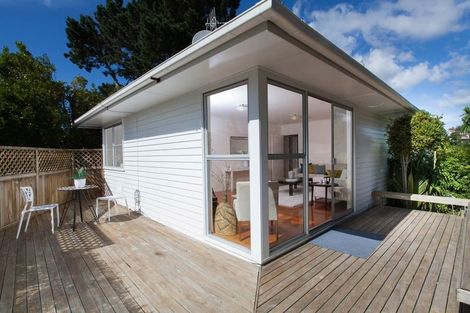 Photo of property in 14 Mchardy Place, Glenfield, Auckland, 0627