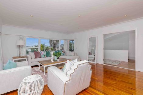Photo of property in 26 Bucklands Beach Road, Bucklands Beach, Auckland, 2012