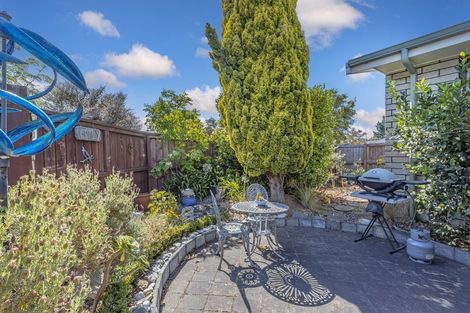 Photo of property in 5 Cowes Street, Avondale, Christchurch, 8061