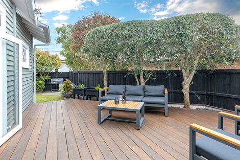 Photo of property in 1 Conway Street, Somerfield, Christchurch, 8024