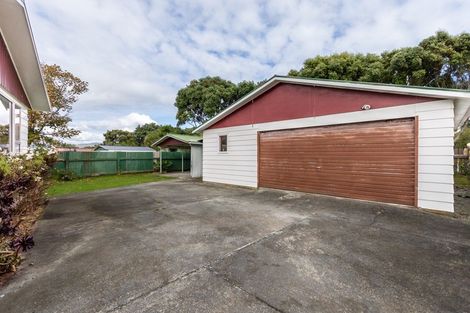 Photo of property in 37 Rangiuru Road, Otaki Beach, Otaki, 5512