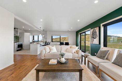 Photo of property in 150 Highland Drive, Acacia Bay, Taupo, 3385