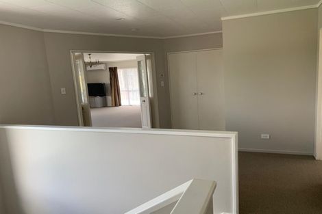 Photo of property in 21 Hakea Place, Totara Heights, Auckland, 2105