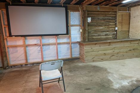 Photo of property in 60 Lavelle Road, Henderson, Auckland, 0612