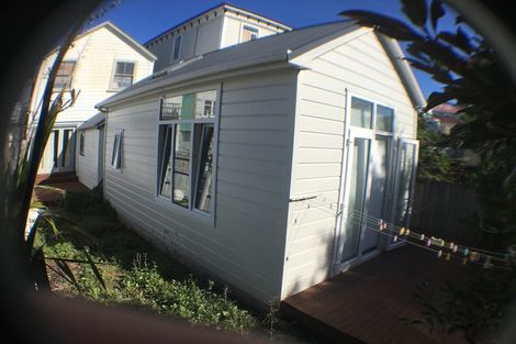 Photo of property in 120 Brougham Street, Mount Victoria, Wellington, 6011