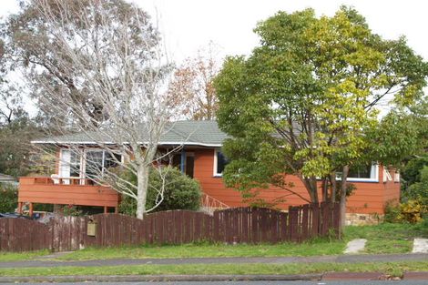 Photo of property in 75 Advene Road, Cockle Bay, Auckland, 2014