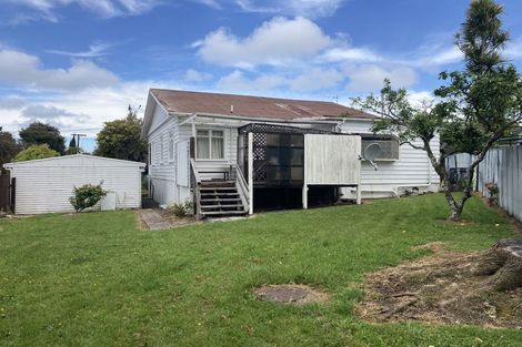 Photo of property in 11 Miro Street, New Lynn, Auckland, 0600
