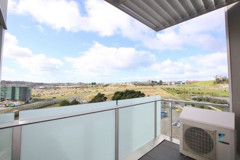 Photo of property in 604/27 Don Mckinnon Drive, Albany, Auckland, 0632