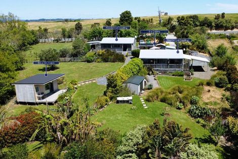 Photo of property in 2306b Cove Road, Mangawhai, 0573