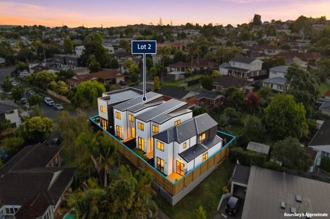 Photo of property in 15b Wilbur Place, Pakuranga Heights, Auckland, 2010