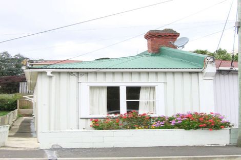 Photo of property in 5 Royal Street, Berhampore, Wellington, 6023