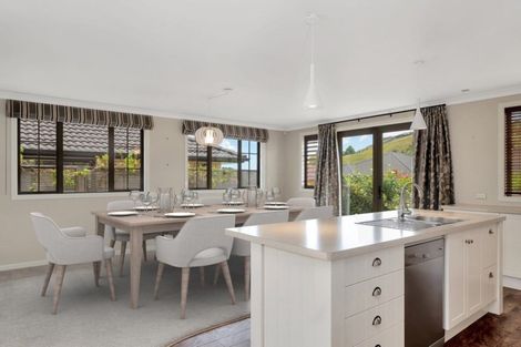 Photo of property in 1 Tarn Close, Pyes Pa, Tauranga, 3112