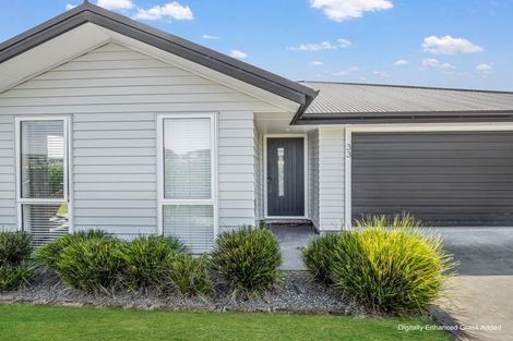 Photo of property in 33 Golf Vue Place, Castlecliff, Whanganui, 4501