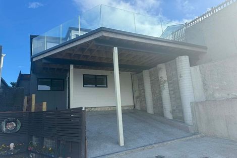 Photo of property in 10 Pari Tai Way, Houghton Bay, Wellington, 6023