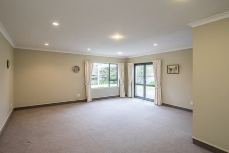 Photo of property in 8 Monarch Place, Paraparaumu Beach, Paraparaumu, 5032