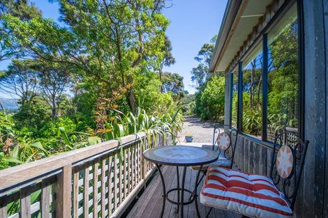 Photo of property in 6888i Christchurch Akaroa Road, Takamatua, 7581