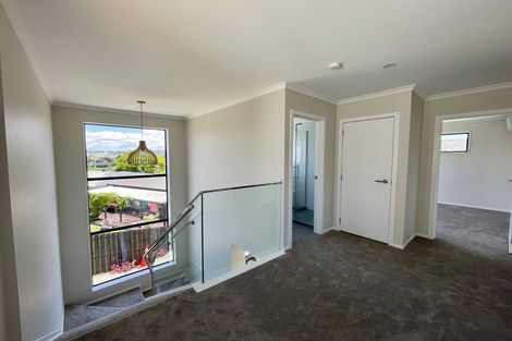 Photo of property in 42b Bond Crescent, Forrest Hill, Auckland, 0620