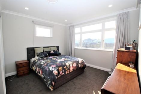 Photo of property in 14 Atkinson Street, Woodville, 4920