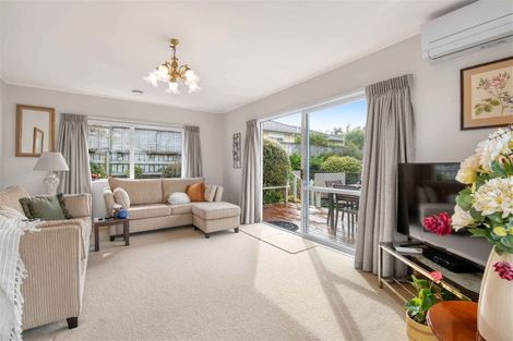 Photo of property in 21 Ruby Place, Orewa, 0931