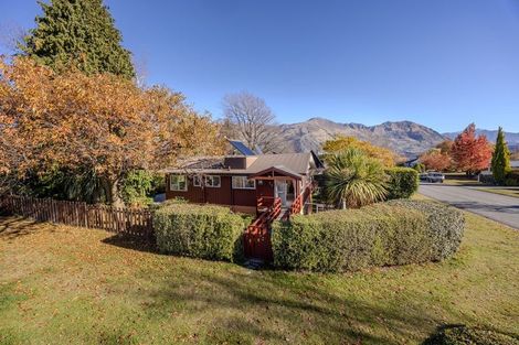 Photo of property in 43 Hunter Crescent, Wanaka, 9305