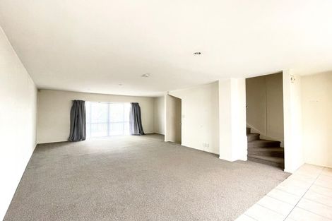 Photo of property in Krisley Court, 5/6 Ambrico Place, New Lynn, Auckland, 0600