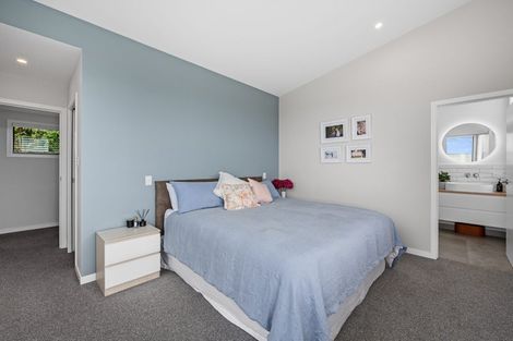 Photo of property in 25 Mayfair Crescent, Mairangi Bay, Auckland, 0630