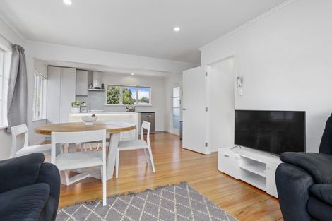 Photo of property in 3 Adriatic Avenue, Henderson, Auckland, 0612