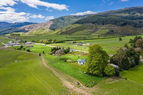 Photo of property in 1231 Queen Charlotte Drive, Linkwater, Picton, 7281