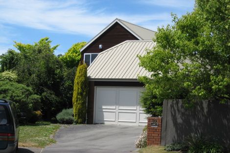 Photo of property in 30 Huntingdon Place, Avonhead, Christchurch, 8042