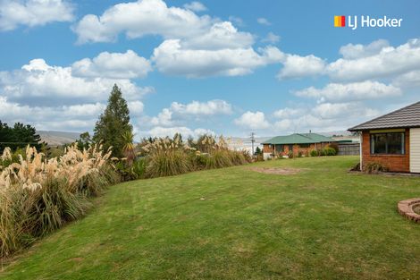 Photo of property in 30 Titri Road, Waihola, Outram, 9073