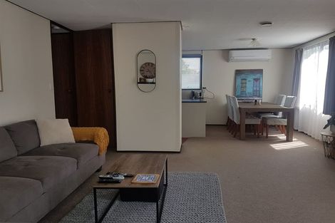 Photo of property in 348 Glengarry Road, Glen Eden, Auckland, 0602
