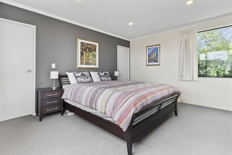 Photo of property in 48a Lewisham Street, Highland Park, Auckland, 2010