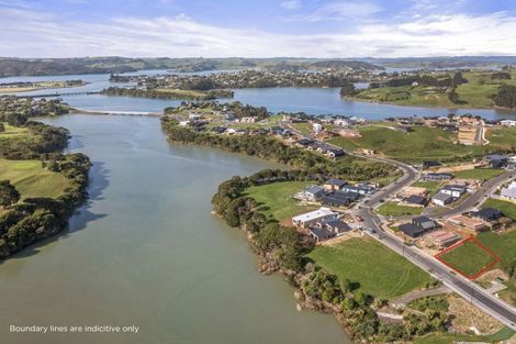 Photo of property in 41 Omahina Street, Raglan, 3225