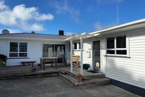Photo of property in 25 Carr Street, Te Kamo, Whangarei, 0112