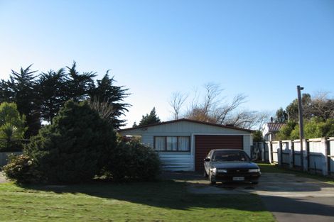Photo of property in 28 Nirvana Street, Brooklands, Christchurch, 8083