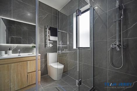 Photo of property in 17 Farranfore Road, Opaheke, Papakura, 2113