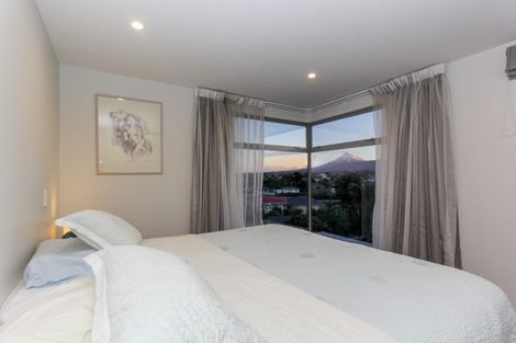Photo of property in 5a Mission Street, Moturoa, New Plymouth, 4310