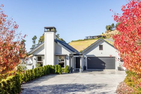 Photo of property in 1 Te Roera Drive, Taradale, Napier, 4112