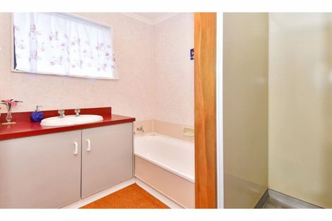 Photo of property in 1/55 Calluna Crescent, Totara Heights, Auckland, 2105