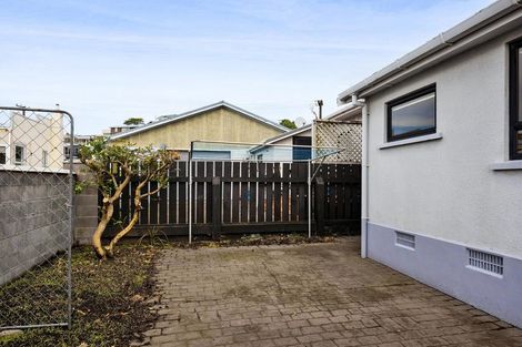 Photo of property in 13-15 Bayly Road, Moturoa, New Plymouth, 4310