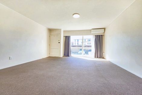 Photo of property in 28 Landscape Road, Papatoetoe, Auckland, 2025