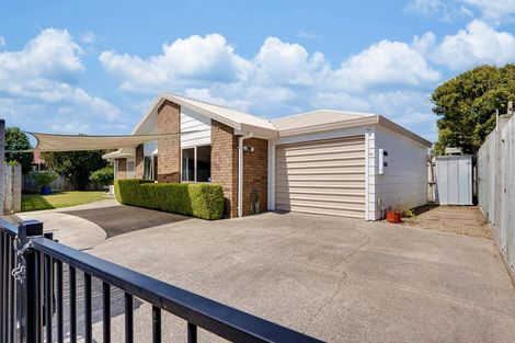 Photo of property in 21 Caulfield Place, Nawton, Hamilton, 3200