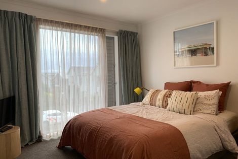 Photo of property in 8 Shelduck Way, Hobsonville, Auckland, 0616