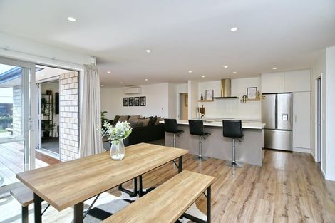 Photo of property in 5 Vittoria Lane, Pegasus, 7612