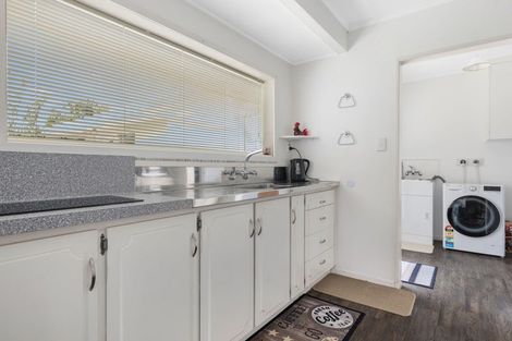 Photo of property in 146 Victoria Street, Cambridge, 3434