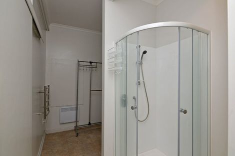 Photo of property in 35 Seaview Terrace, Northland, Wellington, 6012