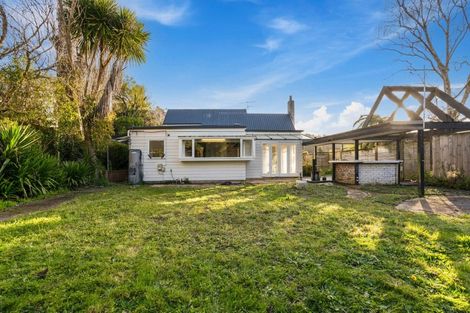 Photo of property in 451 Stokes Valley Road, Stokes Valley, Lower Hutt, 5019